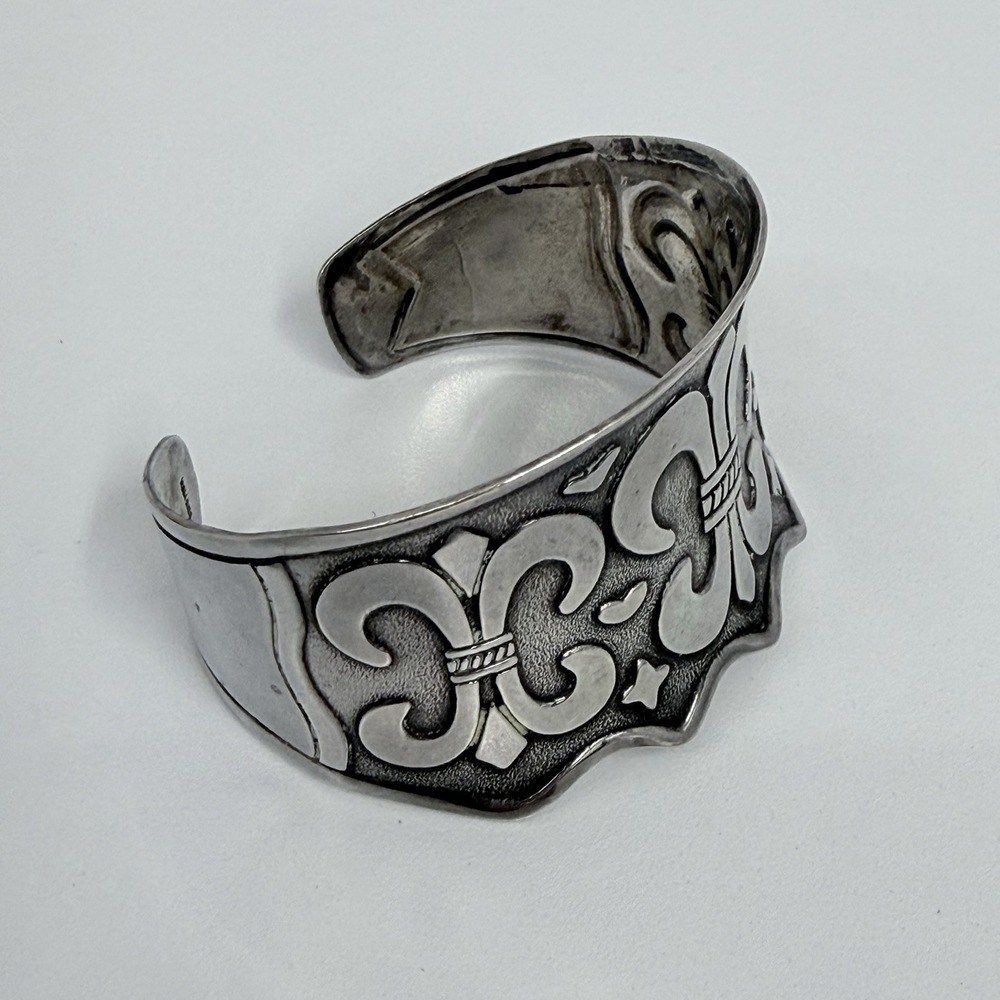 Sterling Mexican Fleur de Lis Cuff Bracelet Wide VERY Cool Art to Wear 43 Grams - Picture 6 of 13